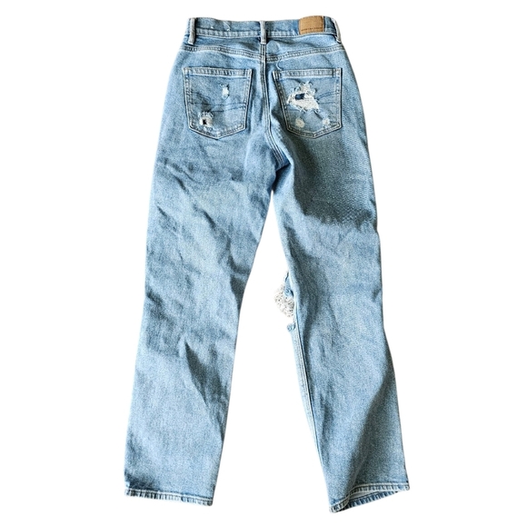 American Eagle Outfitters Highest Rise 90s Boyfriend Light Blue Stretch Jeans - Picture 5 of 6